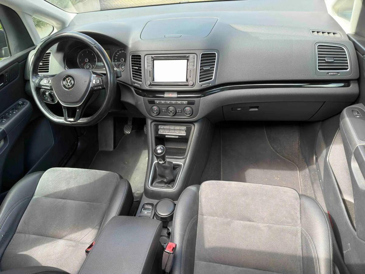 volkswagen-sharan-2017-diesel-1968cc