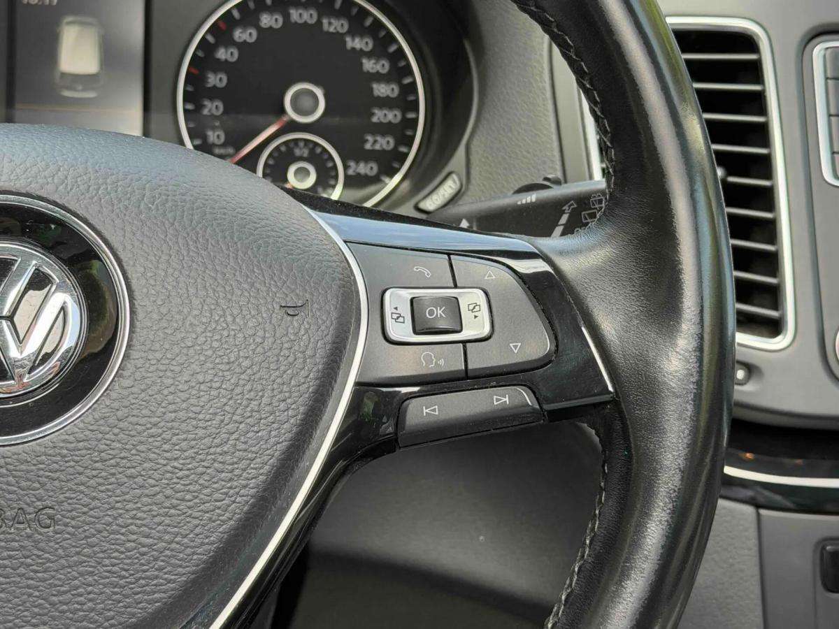 volkswagen-sharan-2017-diesel-1968cc
