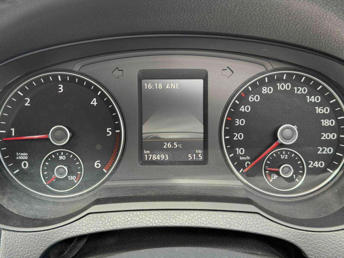 volkswagen-sharan-2017-diesel-1968cc