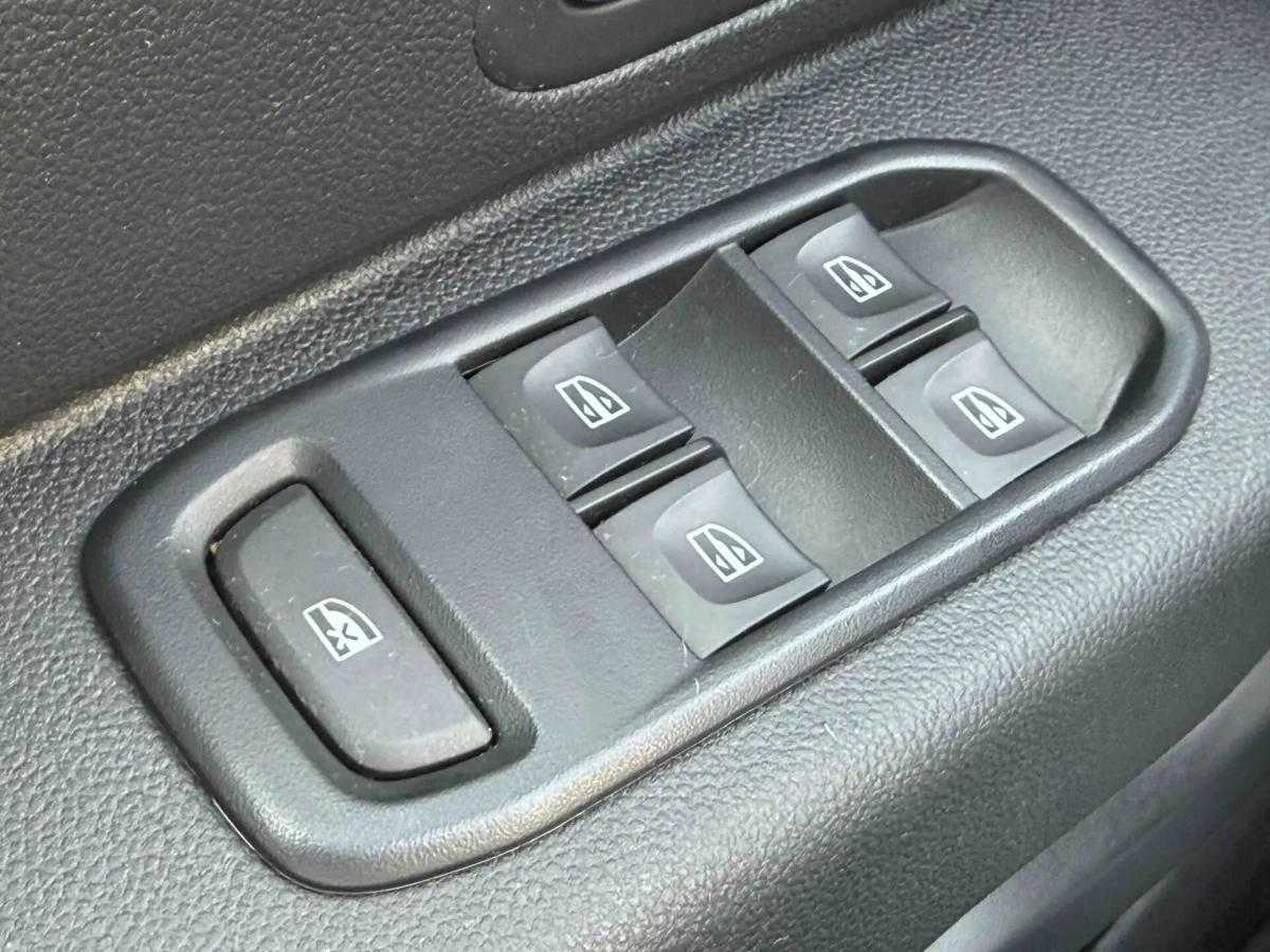 dacia-duster-2023-gasolina-999cc