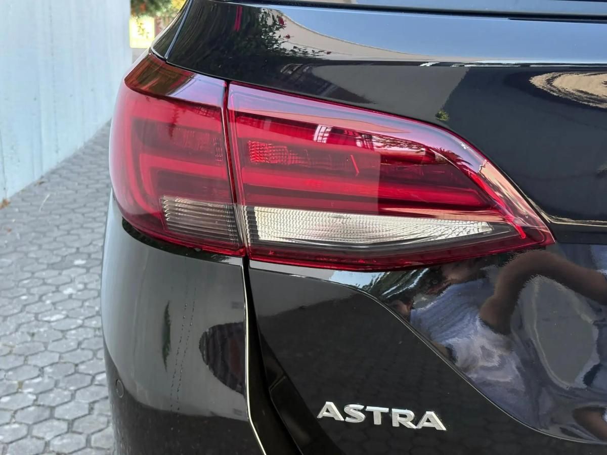 opel-astra-sport-tourer-2021-diesel-1496cc
