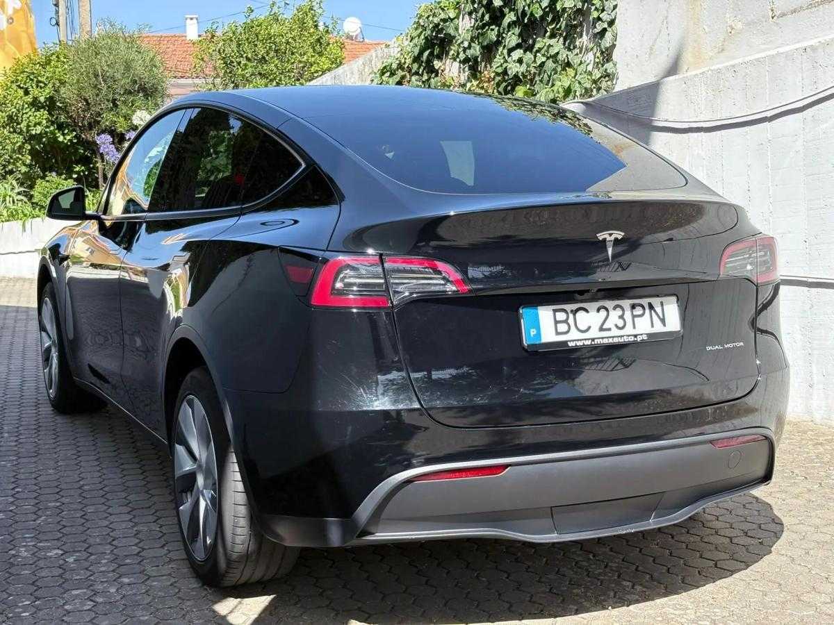 tesla-model-y-2023-eletrico-0cc