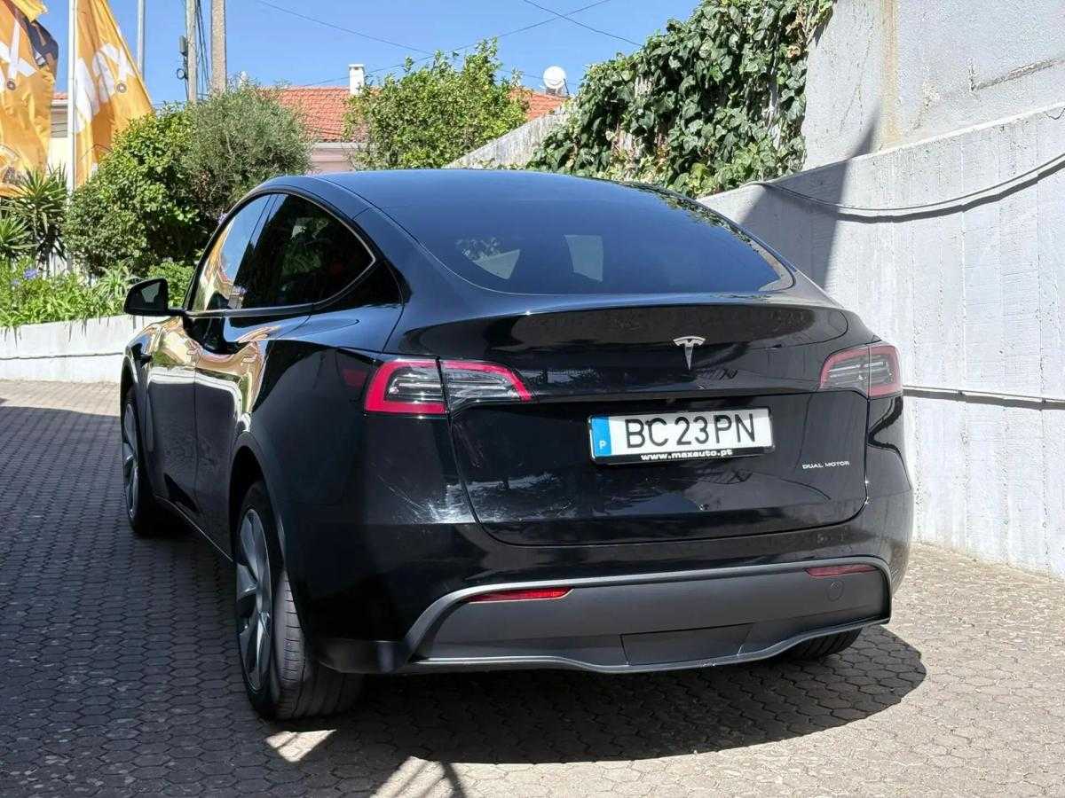 tesla-model-y-2023-eletrico-0cc