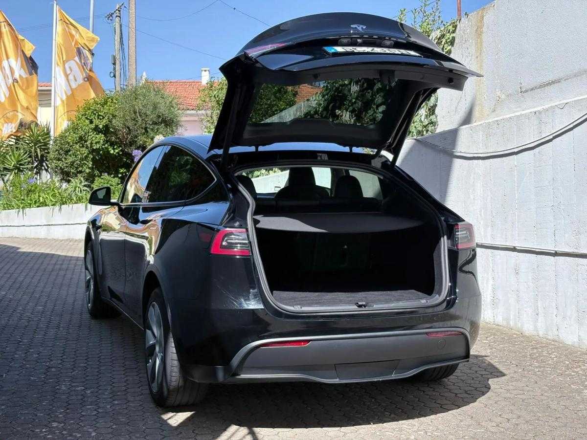 tesla-model-y-2023-eletrico-0cc