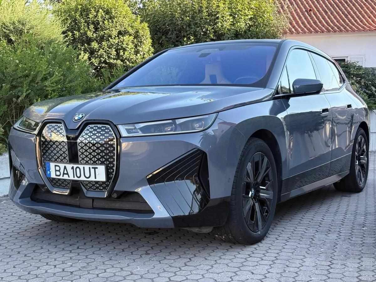 bmw-ix-xdrive50-2023-eletrico-0cc