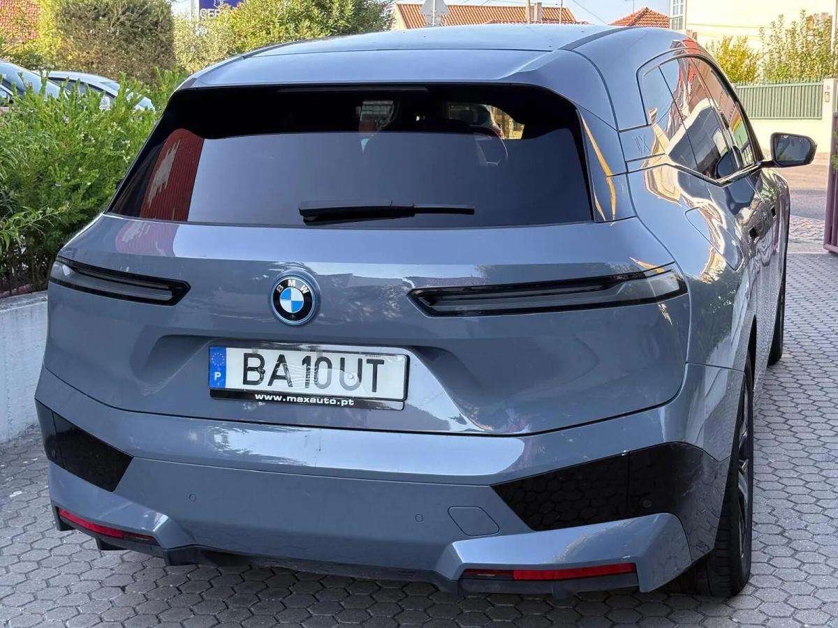 bmw-ix-xdrive50-2023-eletrico-0cc