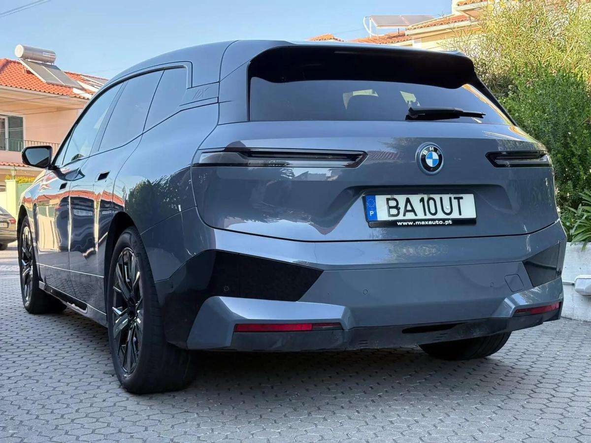bmw-ix-xdrive50-2023-eletrico-0cc