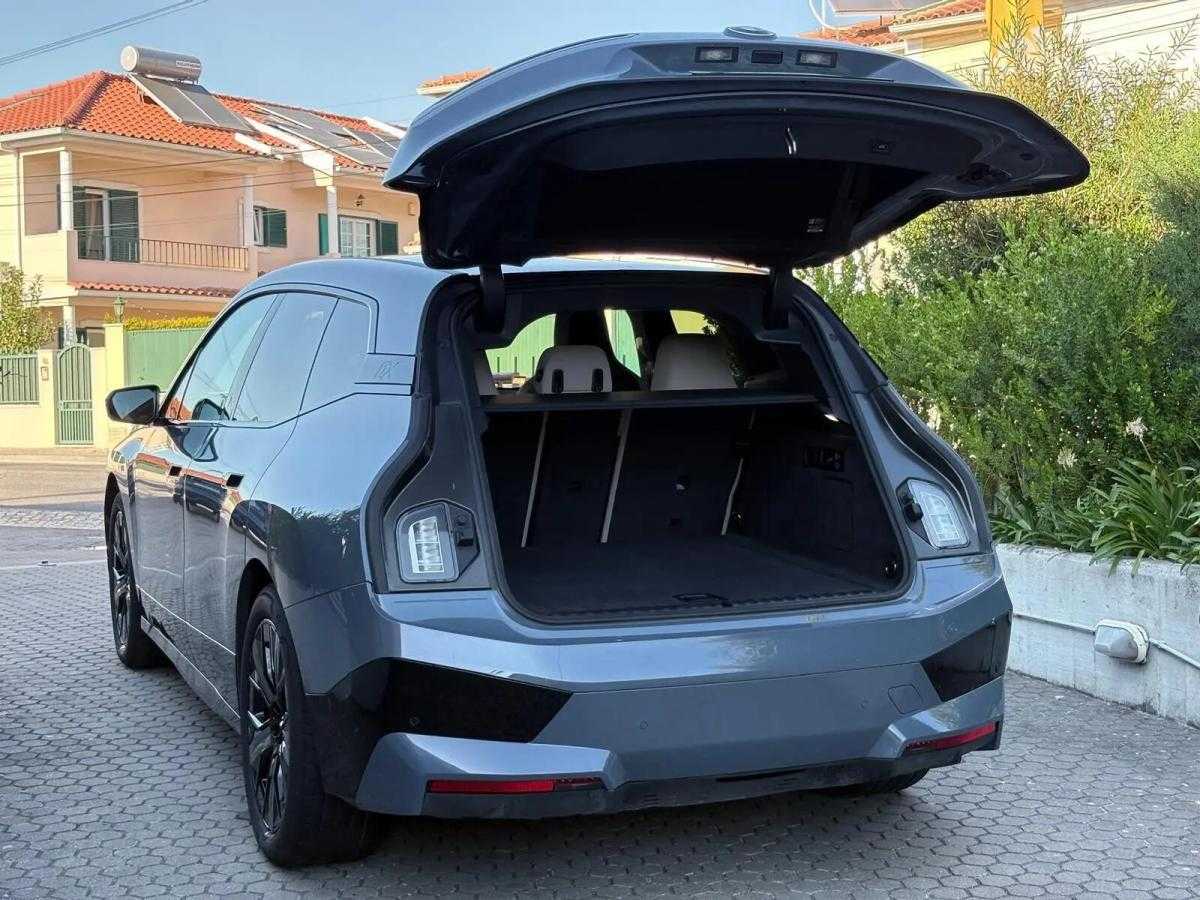 bmw-ix-xdrive50-2023-eletrico-0cc