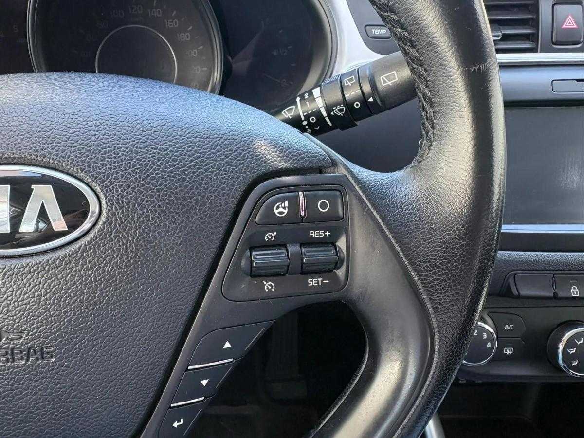 kia-ceed-sw-2017-diesel-1582cc