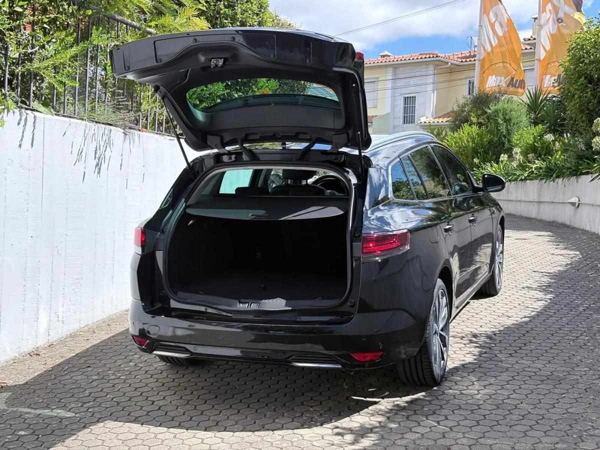 renault-megane-sport-tourer-2021-hibrido-a-gasolina-1598cc