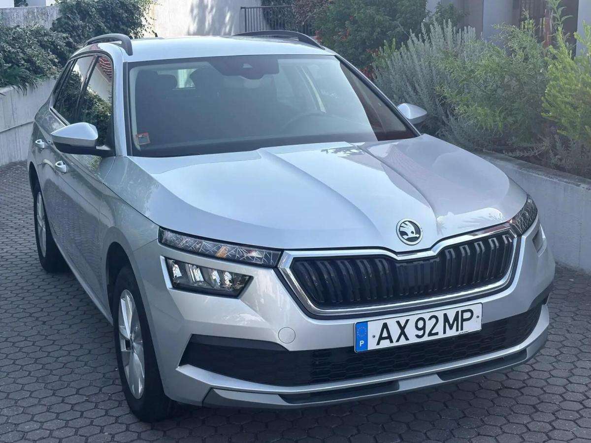 skoda-kamiq-2023-gasolina-999cc