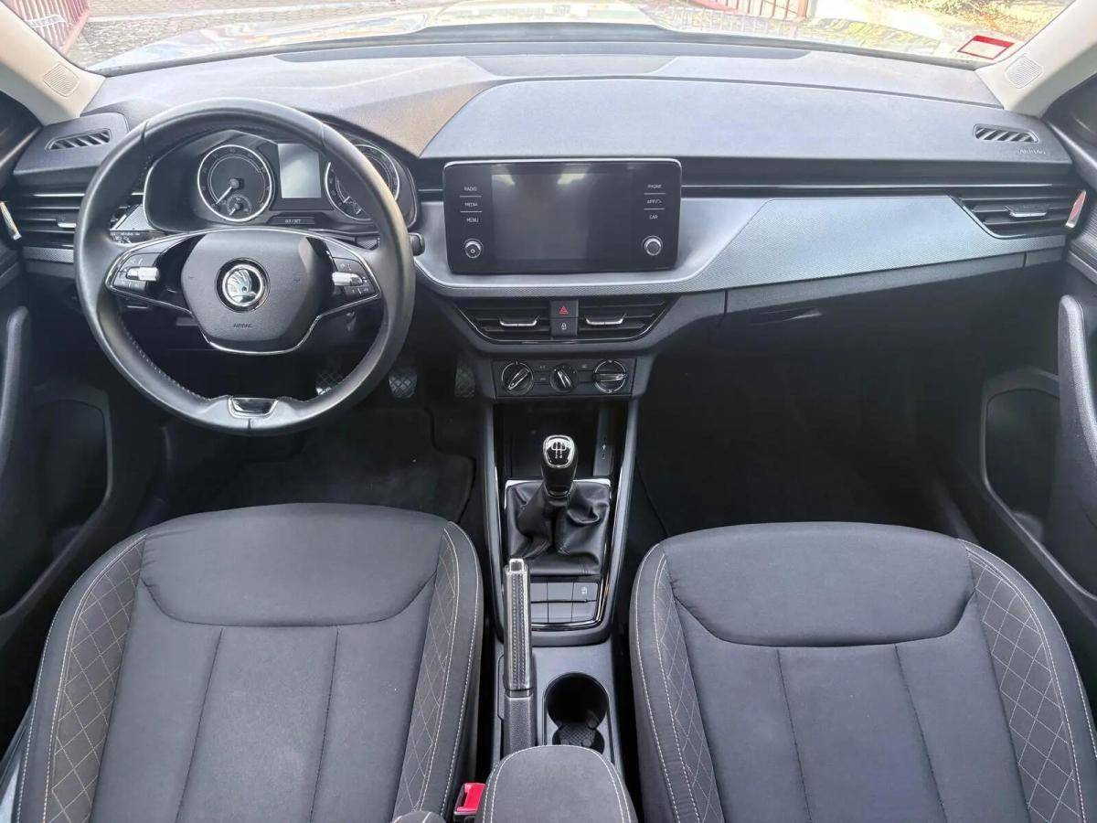 skoda-kamiq-2023-gasolina-999cc