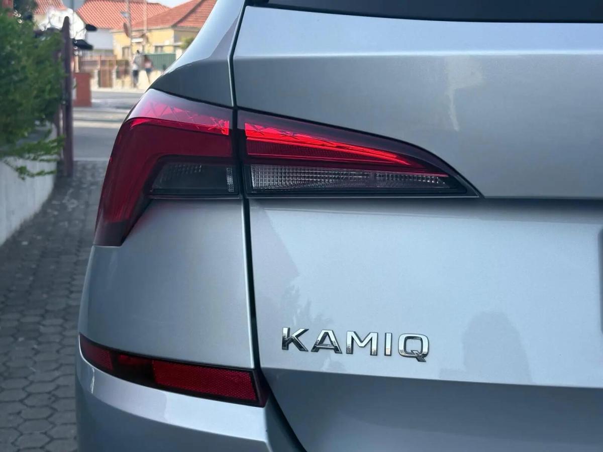 skoda-kamiq-2023-gasolina-999cc