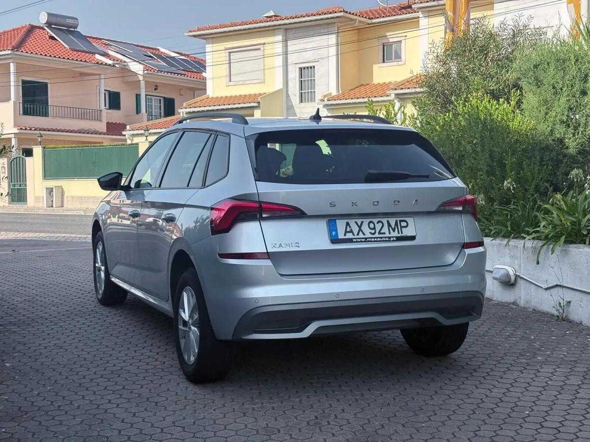 skoda-kamiq-2023-gasolina-999cc