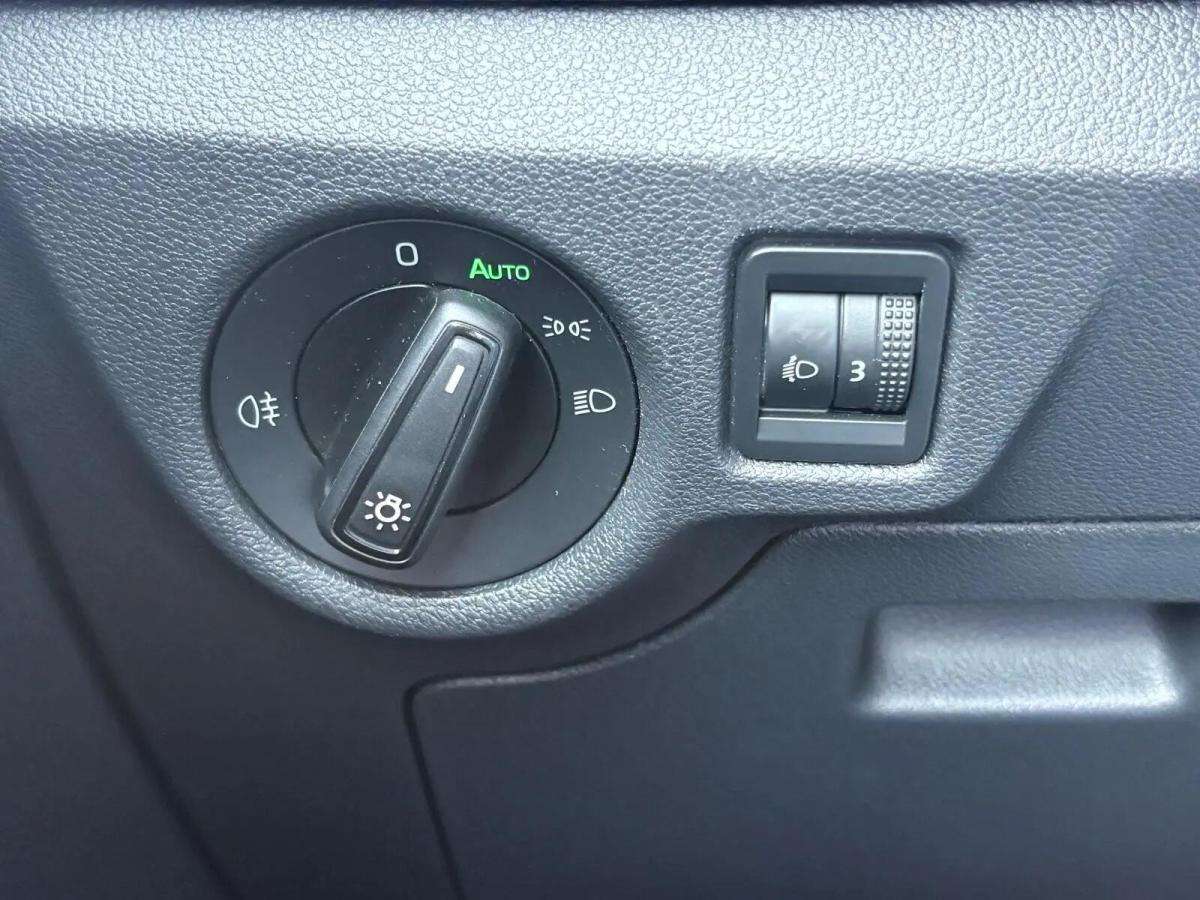 skoda-kamiq-2023-gasolina-999cc