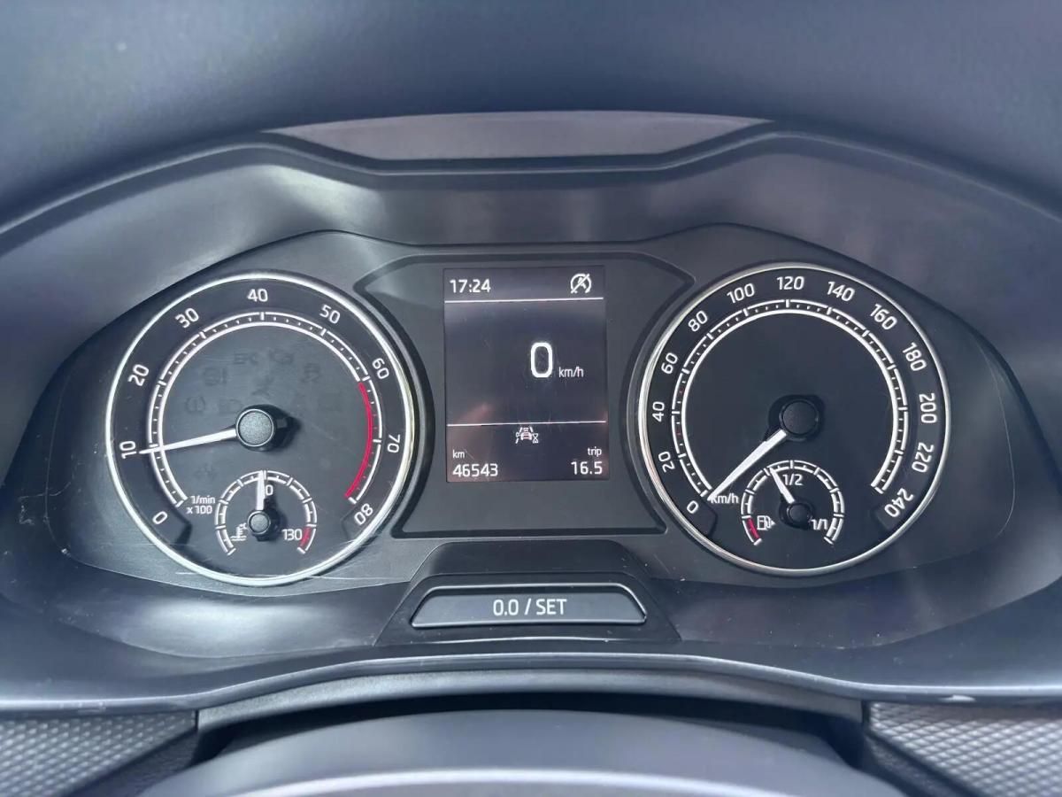 skoda-kamiq-2023-gasolina-999cc