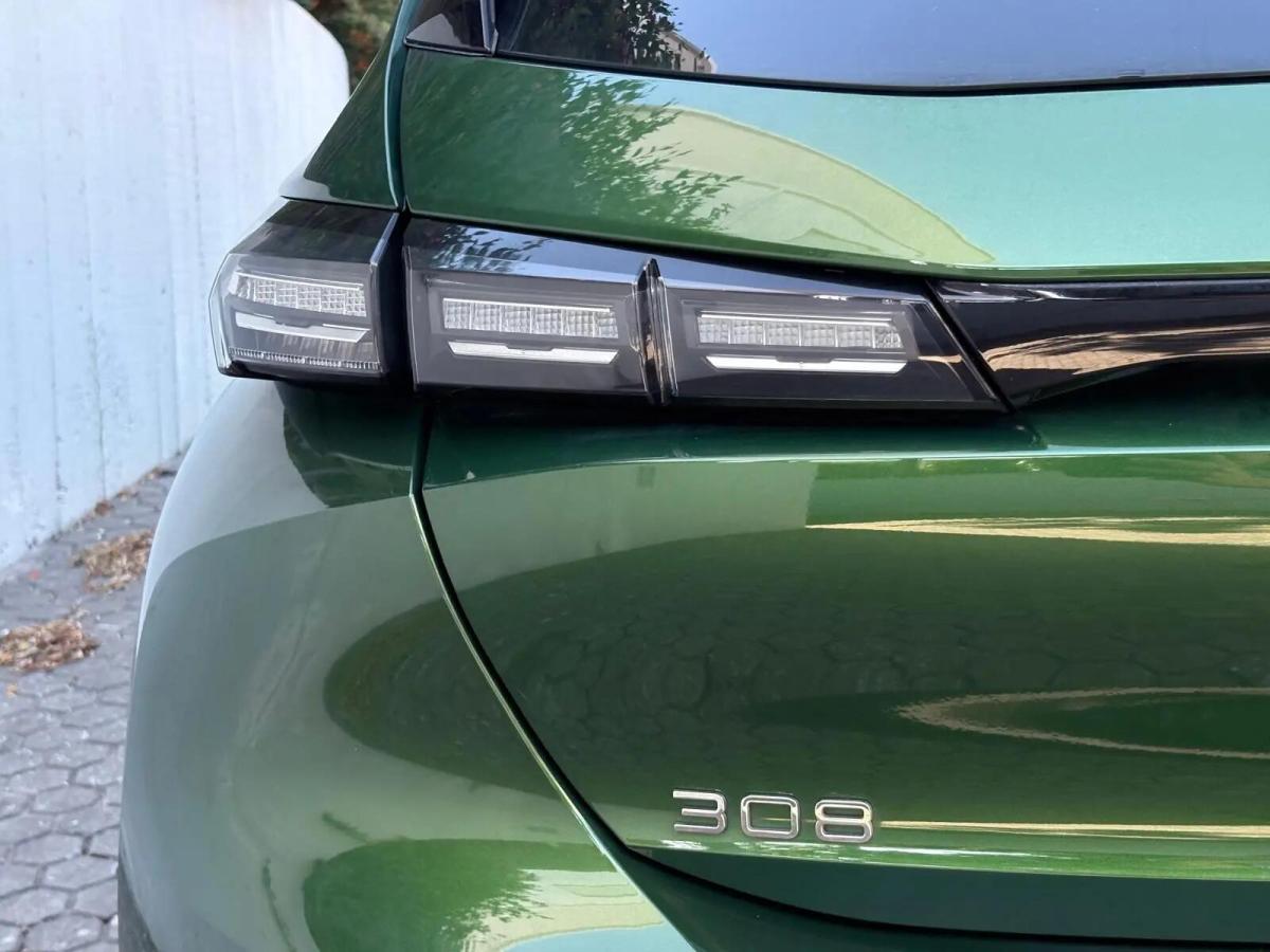 peugeot-308-2023-gasolina-1199cc