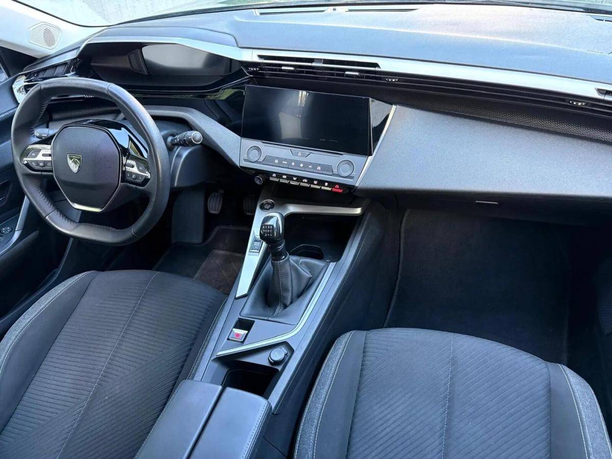 peugeot-308-2023-gasolina-1199cc
