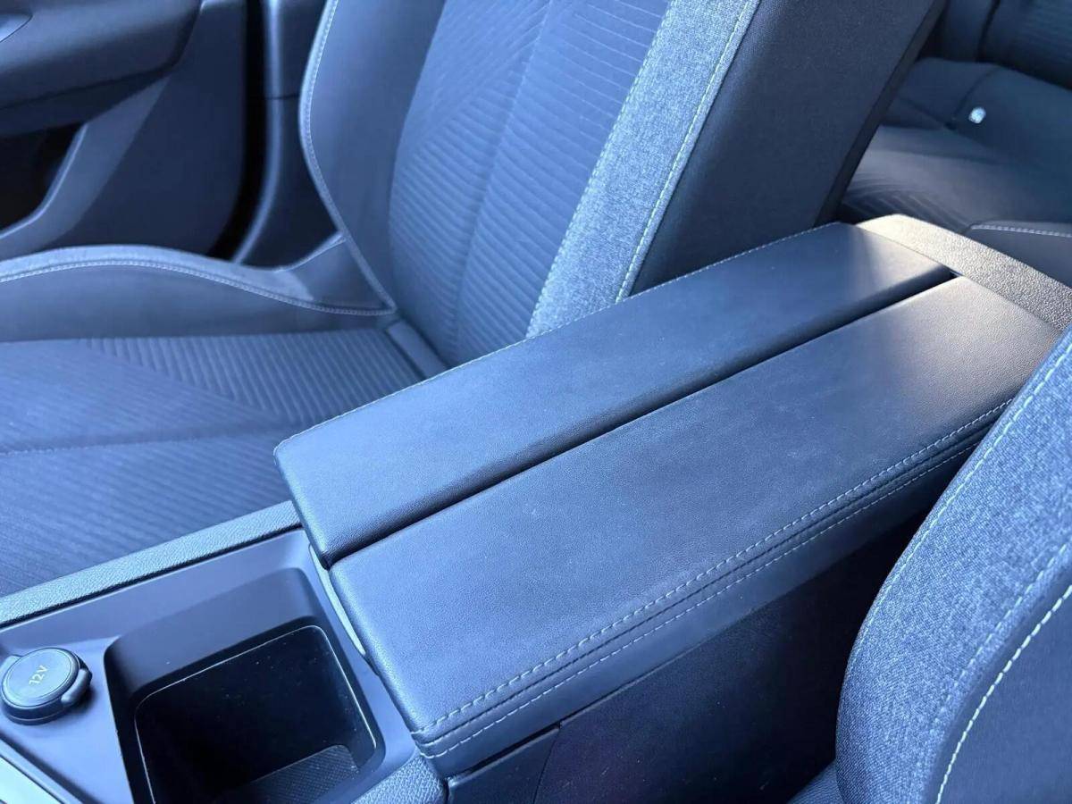 peugeot-308-2023-gasolina-1199cc