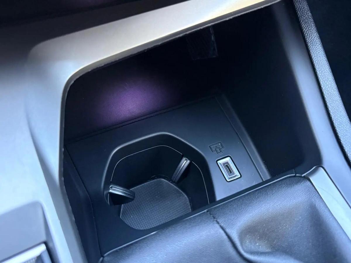 peugeot-308-2023-gasolina-1199cc