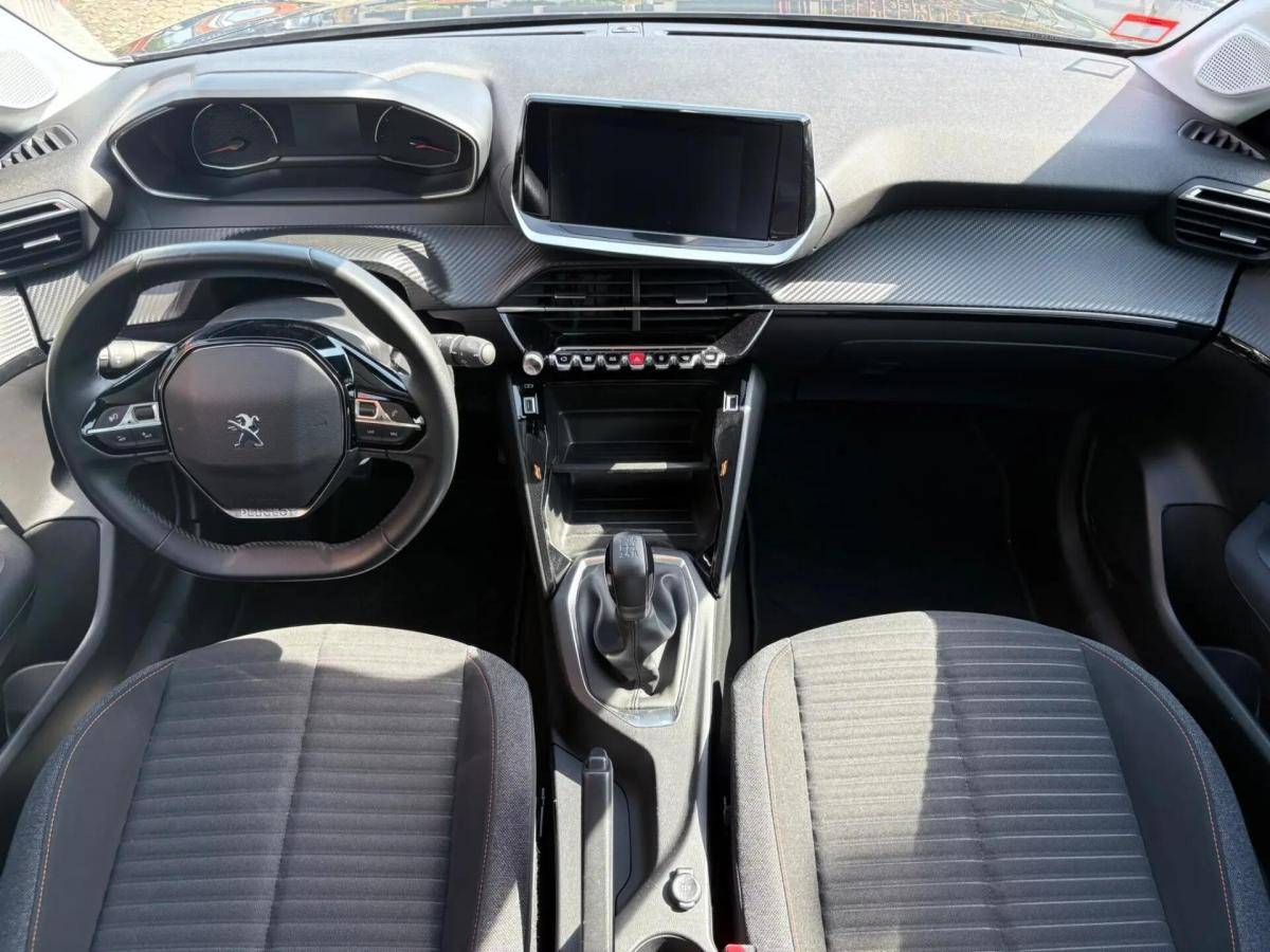 peugeot-208-2021-gasolina-1199cc