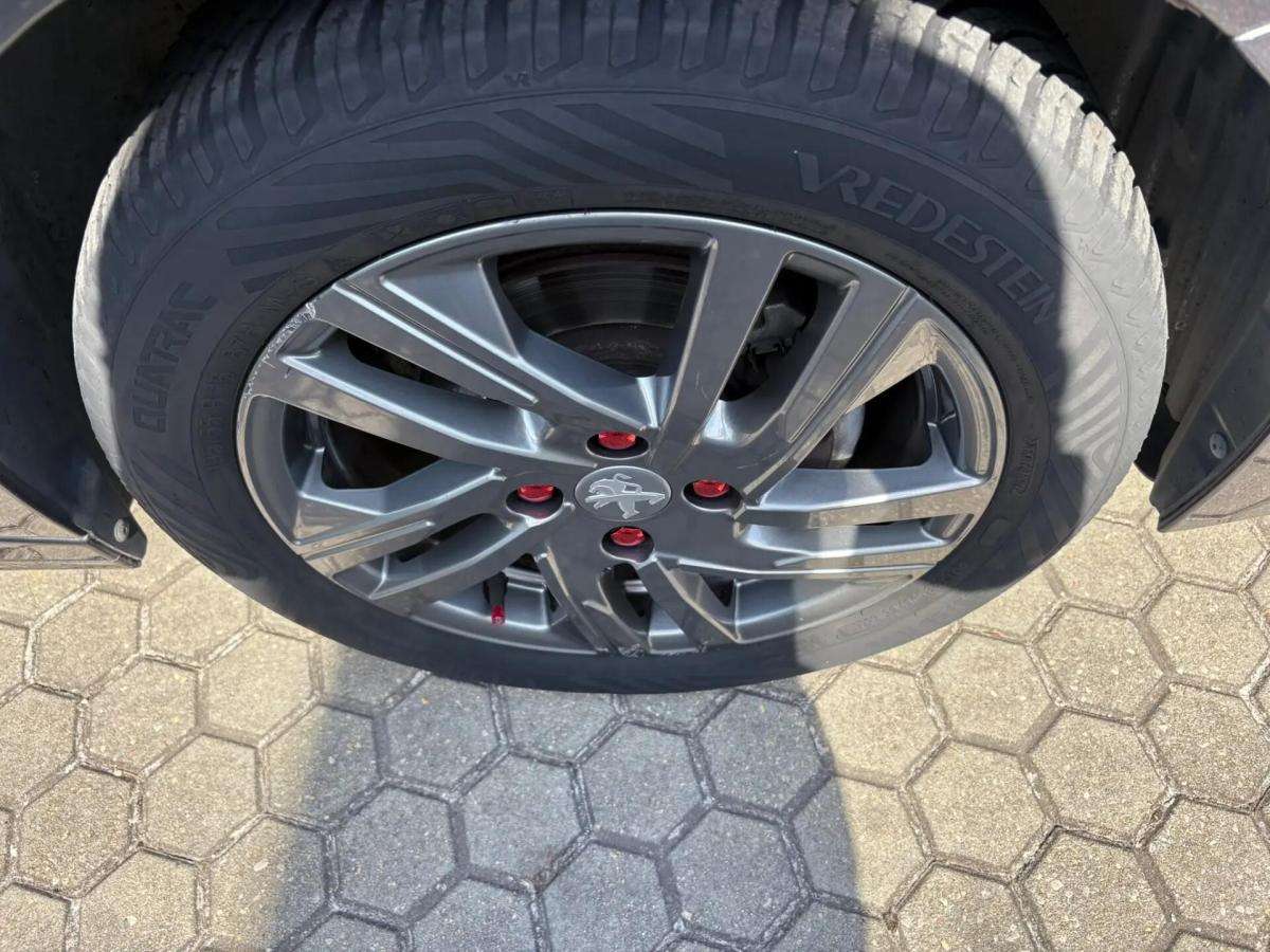peugeot-208-2021-gasolina-1199cc