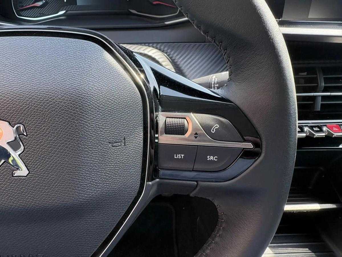 peugeot-208-2021-gasolina-1199cc