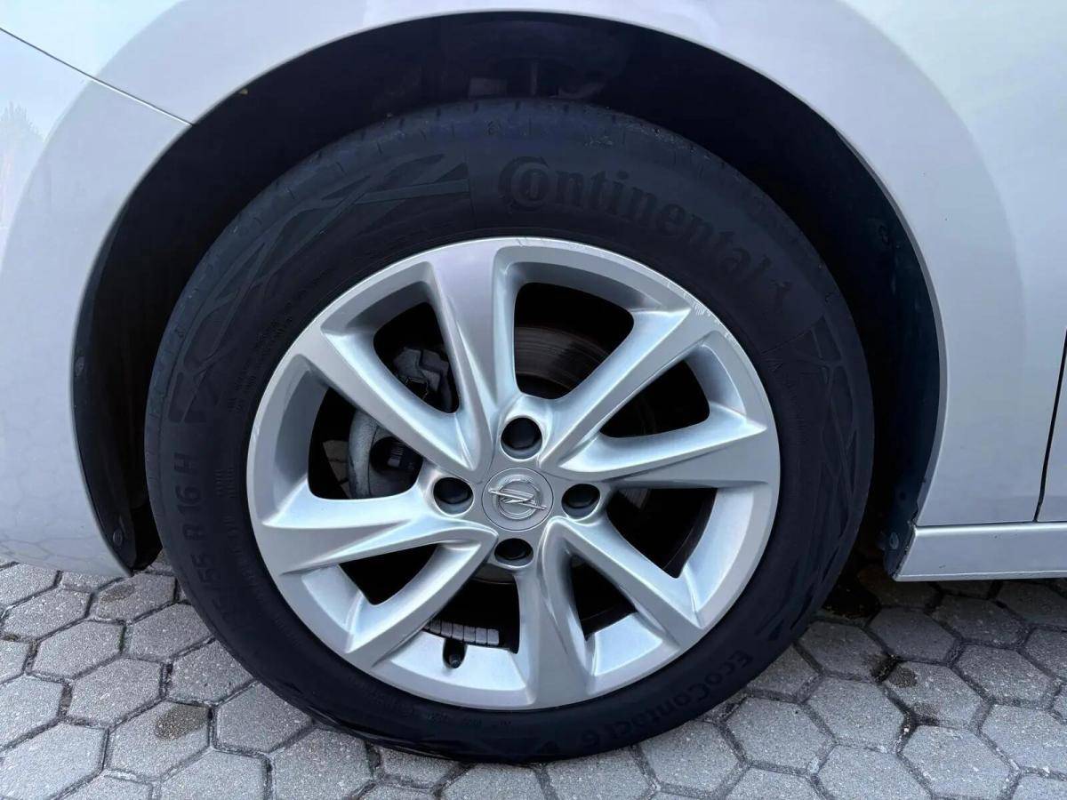 opel-corsa-2023-gasolina-1199cc