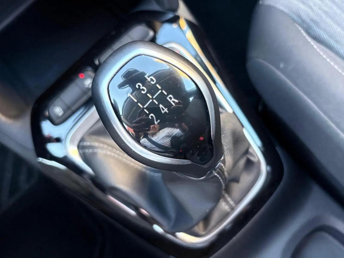 opel-corsa-2023-gasolina-1199cc