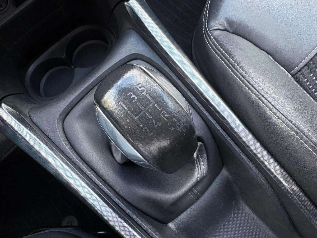 peugeot-2008-2014-diesel-1560cc