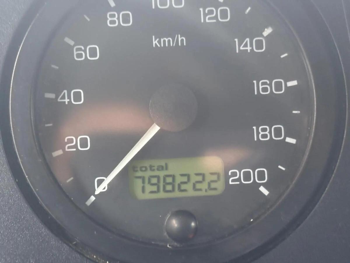 land-rover-defender-2005-diesel-2495cc