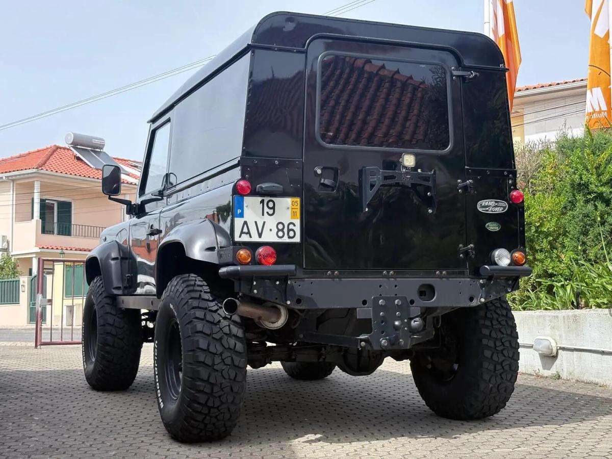 land-rover-defender-2005-diesel-2495cc
