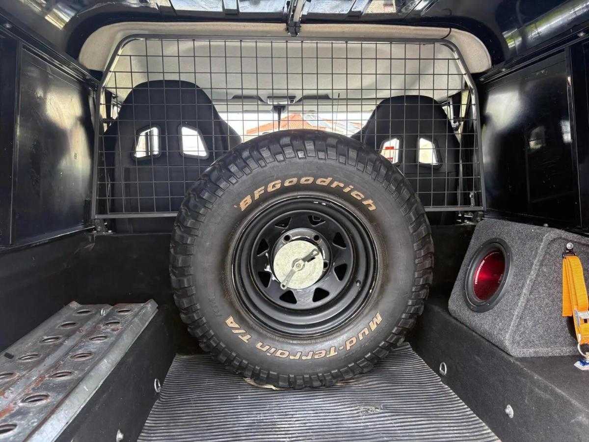 land-rover-defender-2005-diesel-2495cc