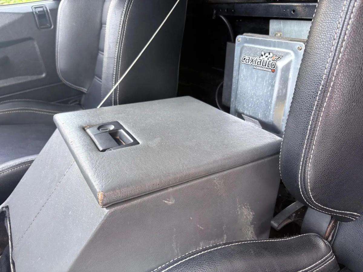 land-rover-defender-2005-diesel-2495cc