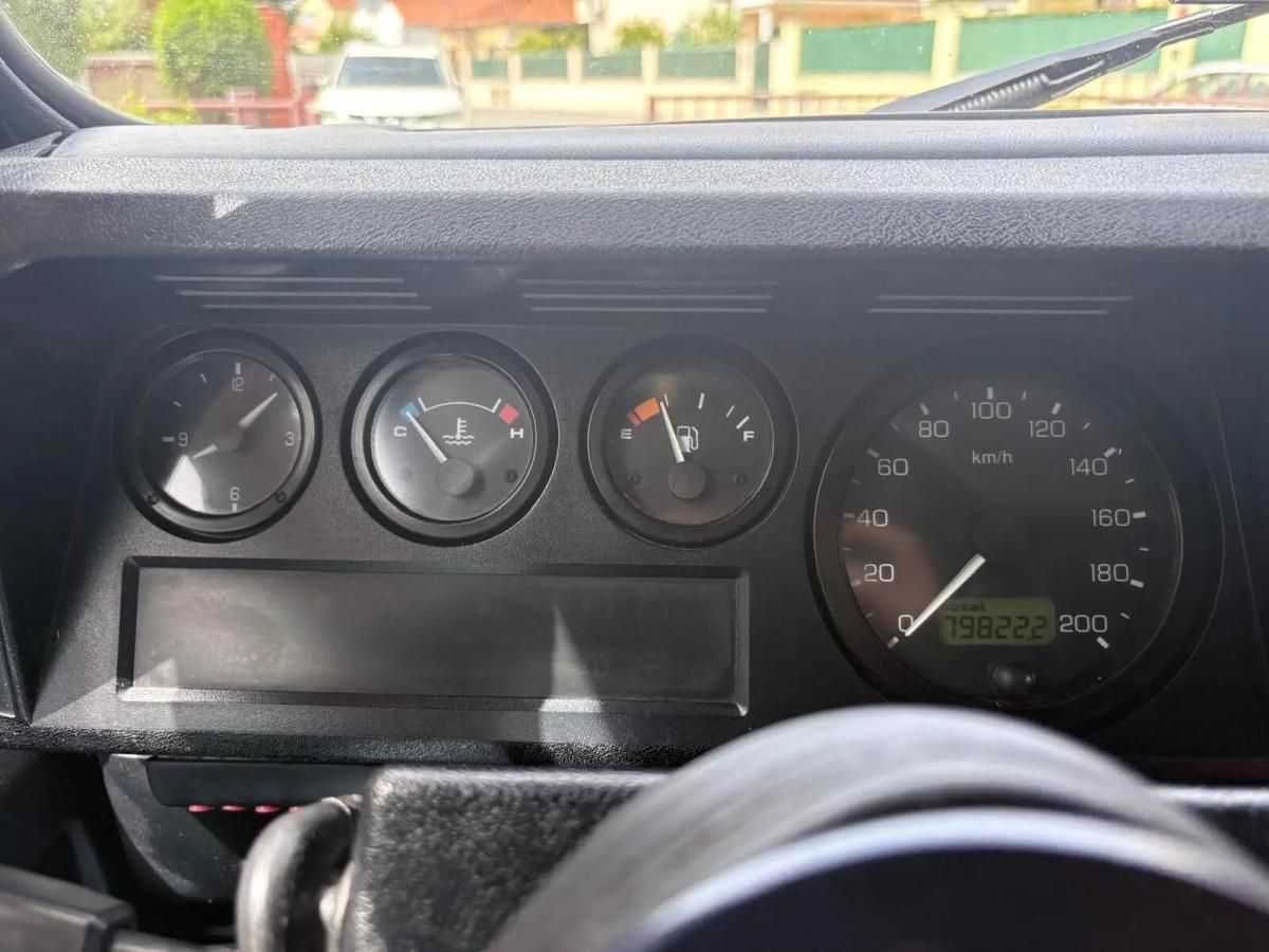 land-rover-defender-2005-diesel-2495cc