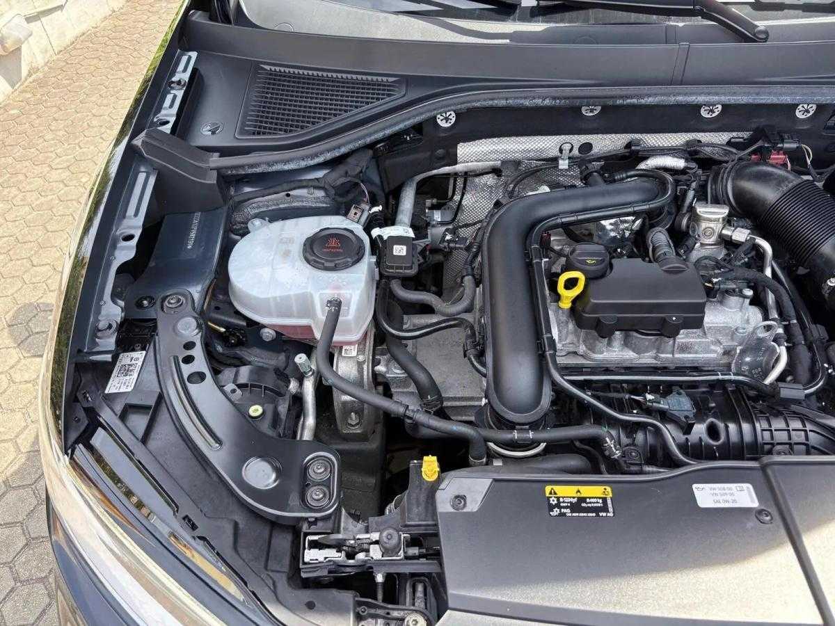 volkswagen-t-roc-2023-gasolina-999cc