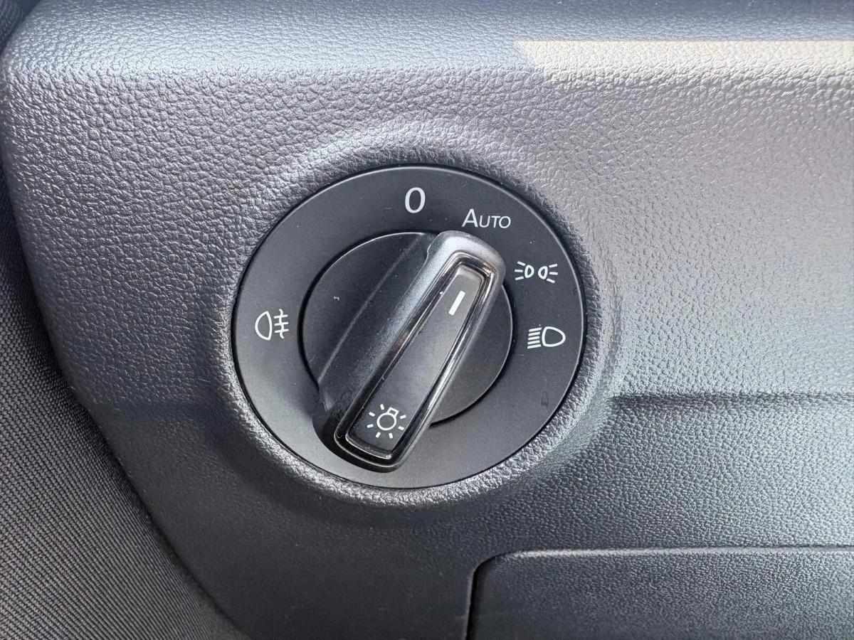 volkswagen-t-roc-2023-gasolina-999cc