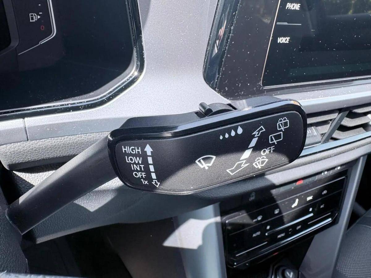 volkswagen-t-roc-2023-gasolina-999cc