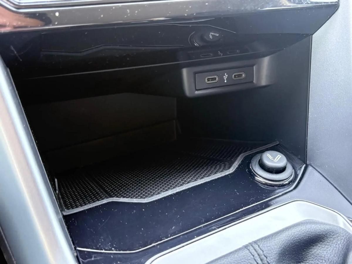 volkswagen-t-roc-2023-gasolina-999cc