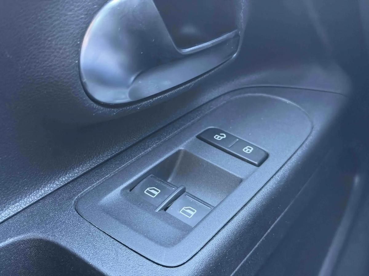 volkswagen-up-2017-gasolina-999cc