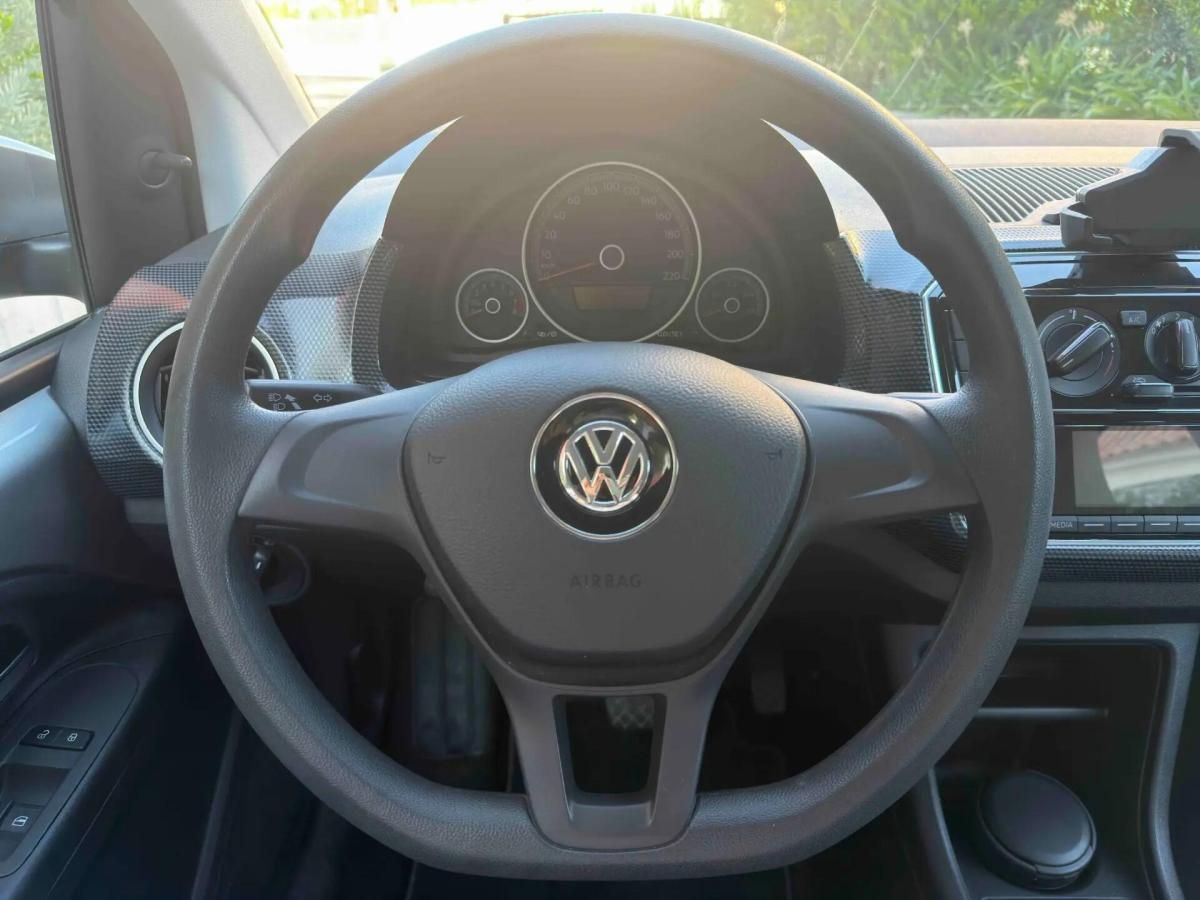 volkswagen-up-2017-gasolina-999cc