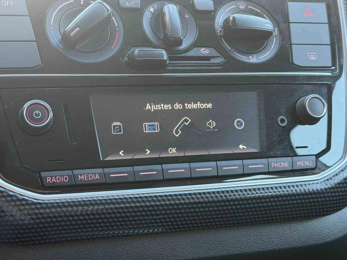 volkswagen-up-2017-gasolina-999cc