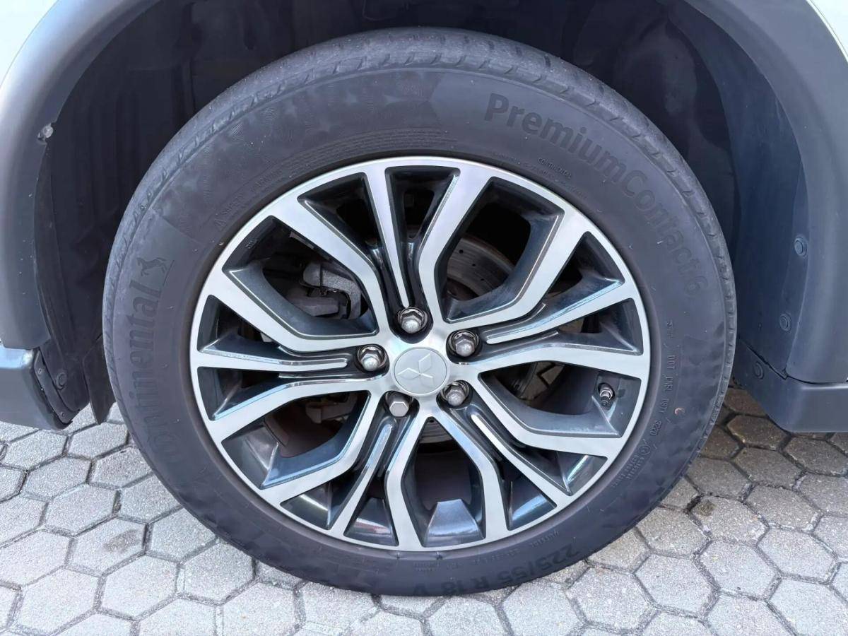 mitsubishi-outlander-2017-diesel-2268cc