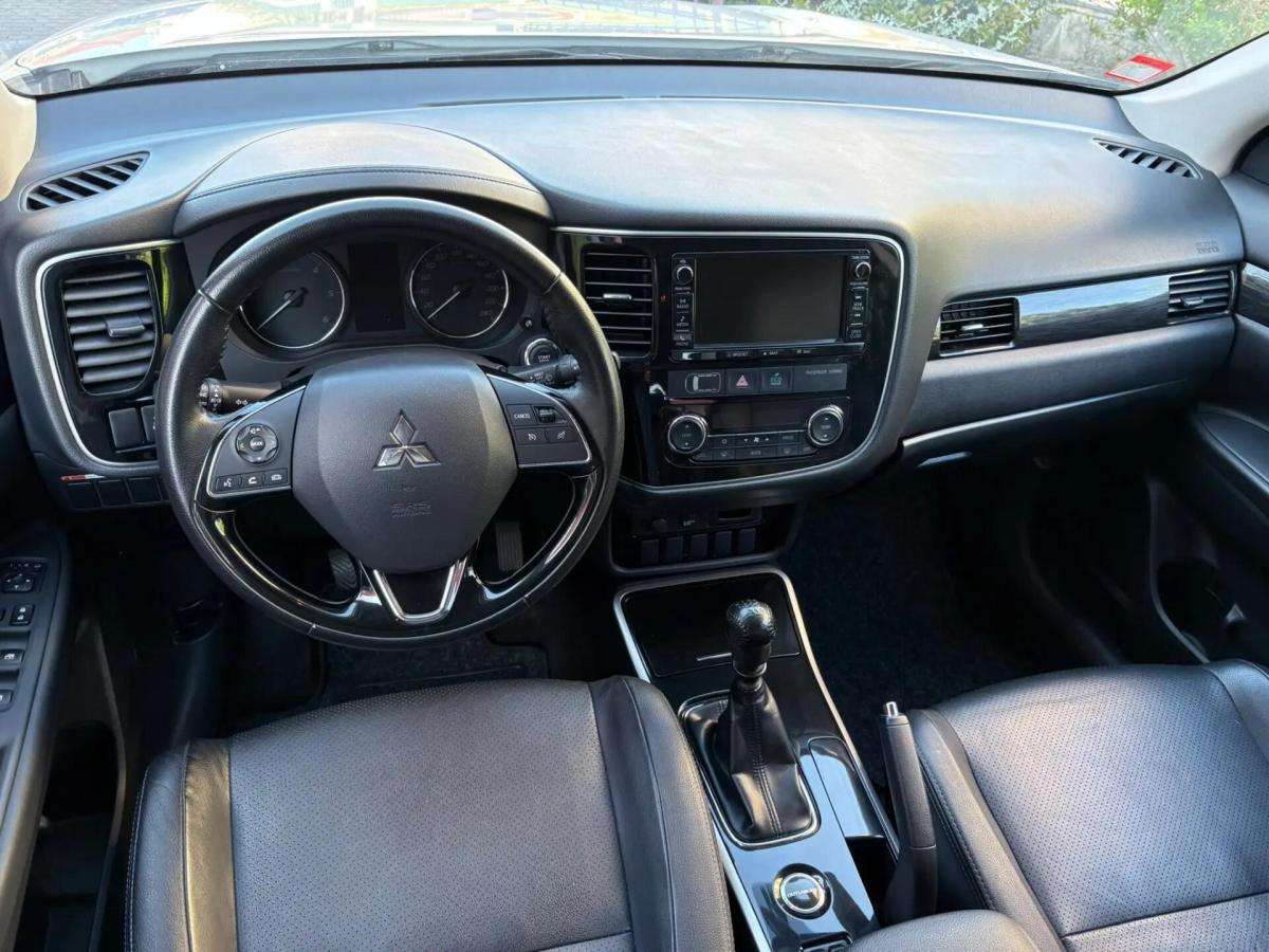 mitsubishi-outlander-2017-diesel-2268cc