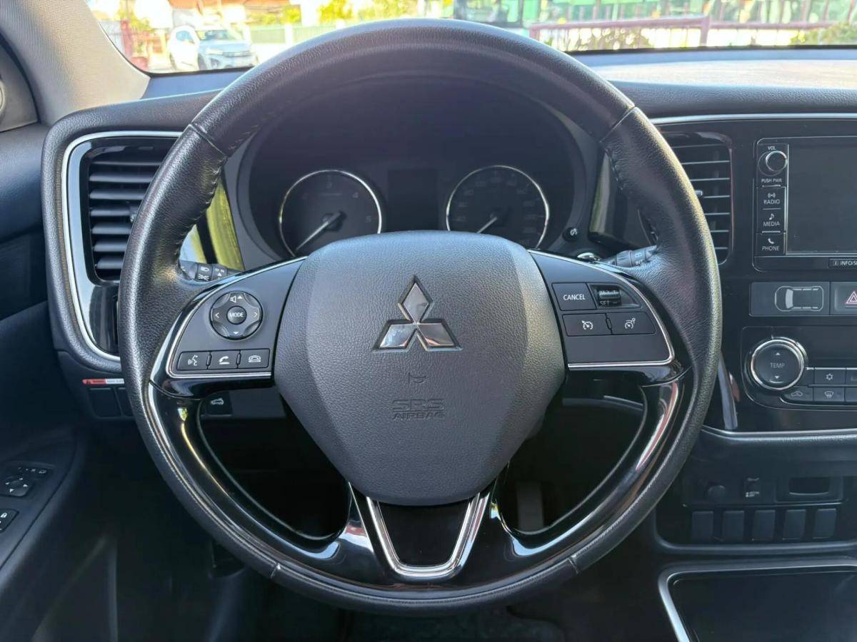mitsubishi-outlander-2017-diesel-2268cc