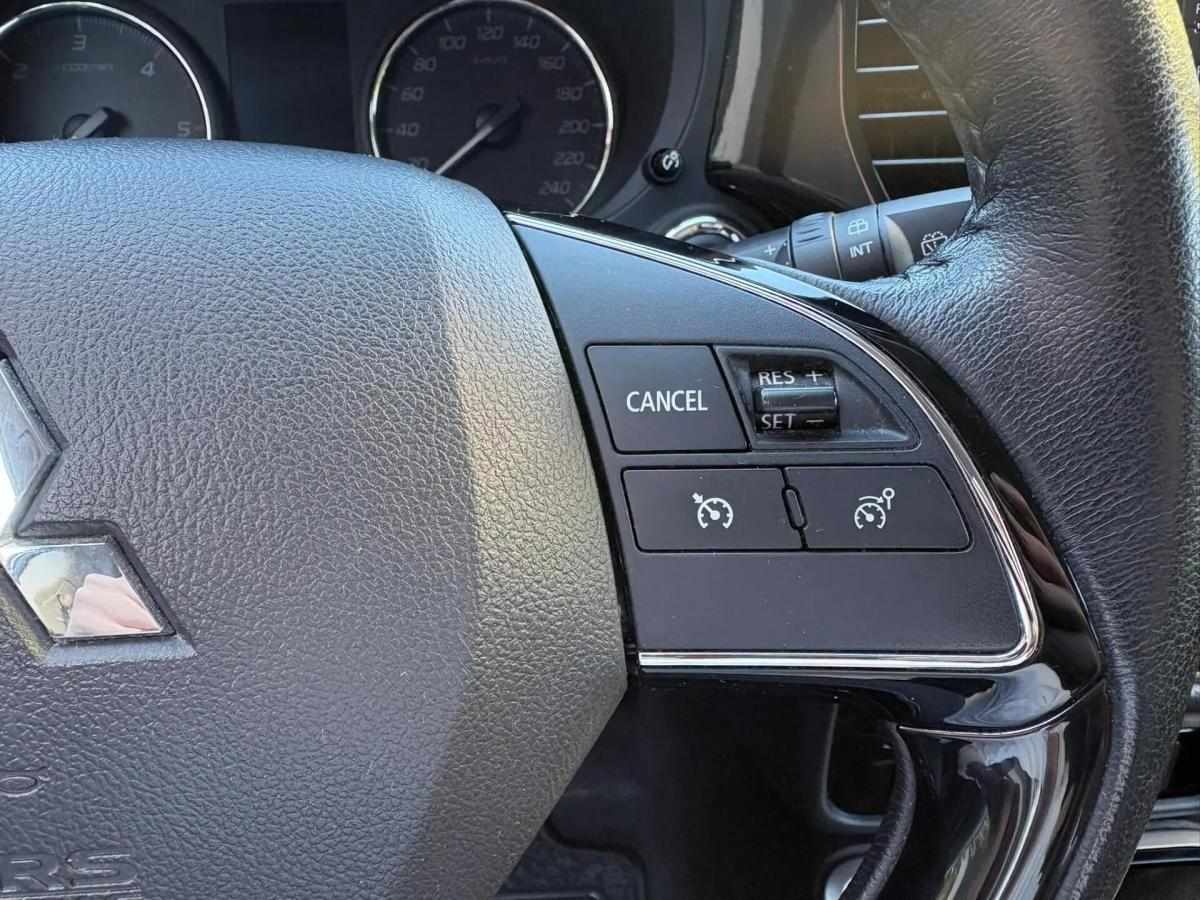 mitsubishi-outlander-2017-diesel-2268cc