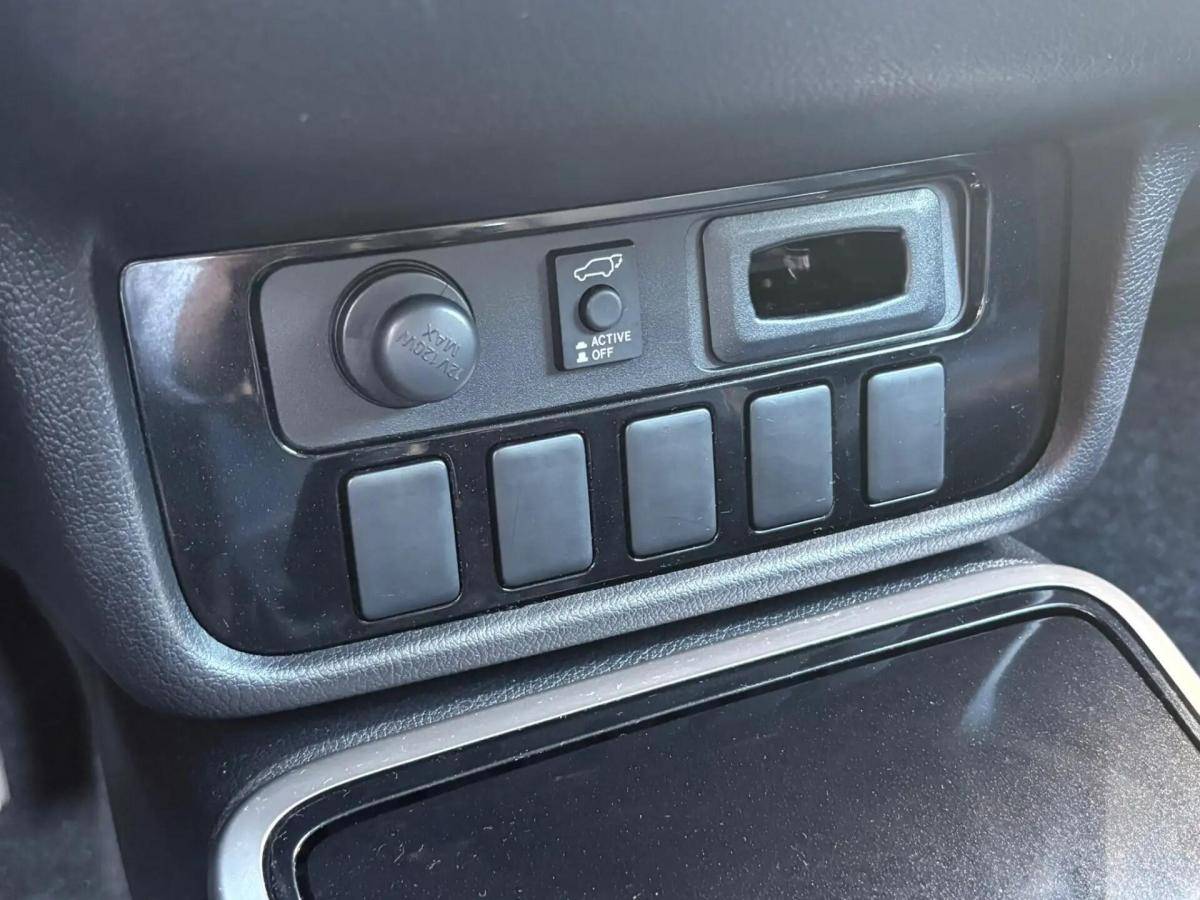 mitsubishi-outlander-2017-diesel-2268cc