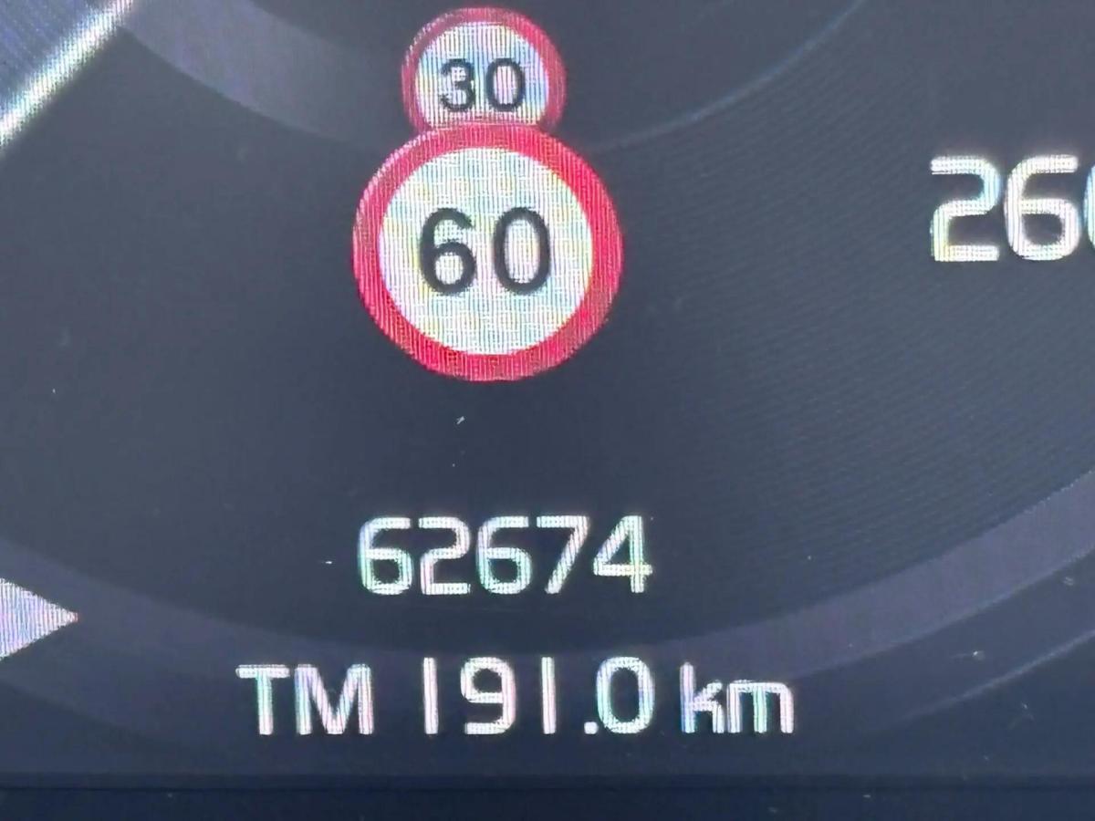volvo-xc40-2021-hibrido-a-gasolina-1477cc