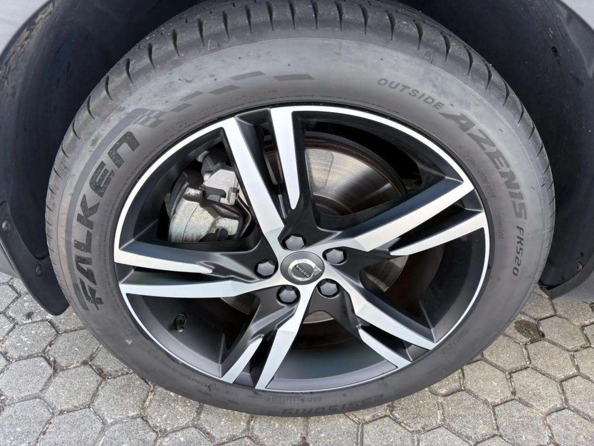 volvo-xc40-2021-hibrido-a-gasolina-1477cc
