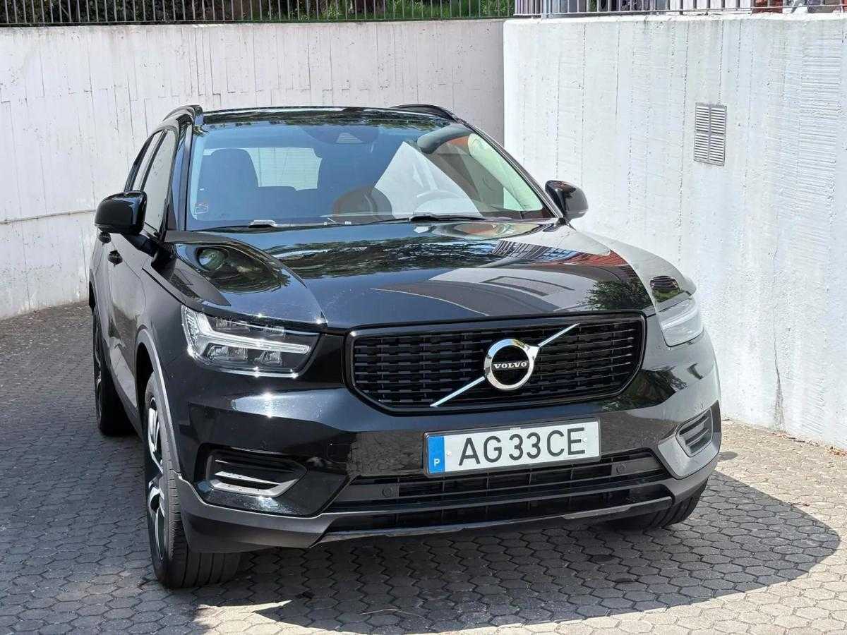 volvo-xc40-2021-hibrido-a-gasolina-1477cc
